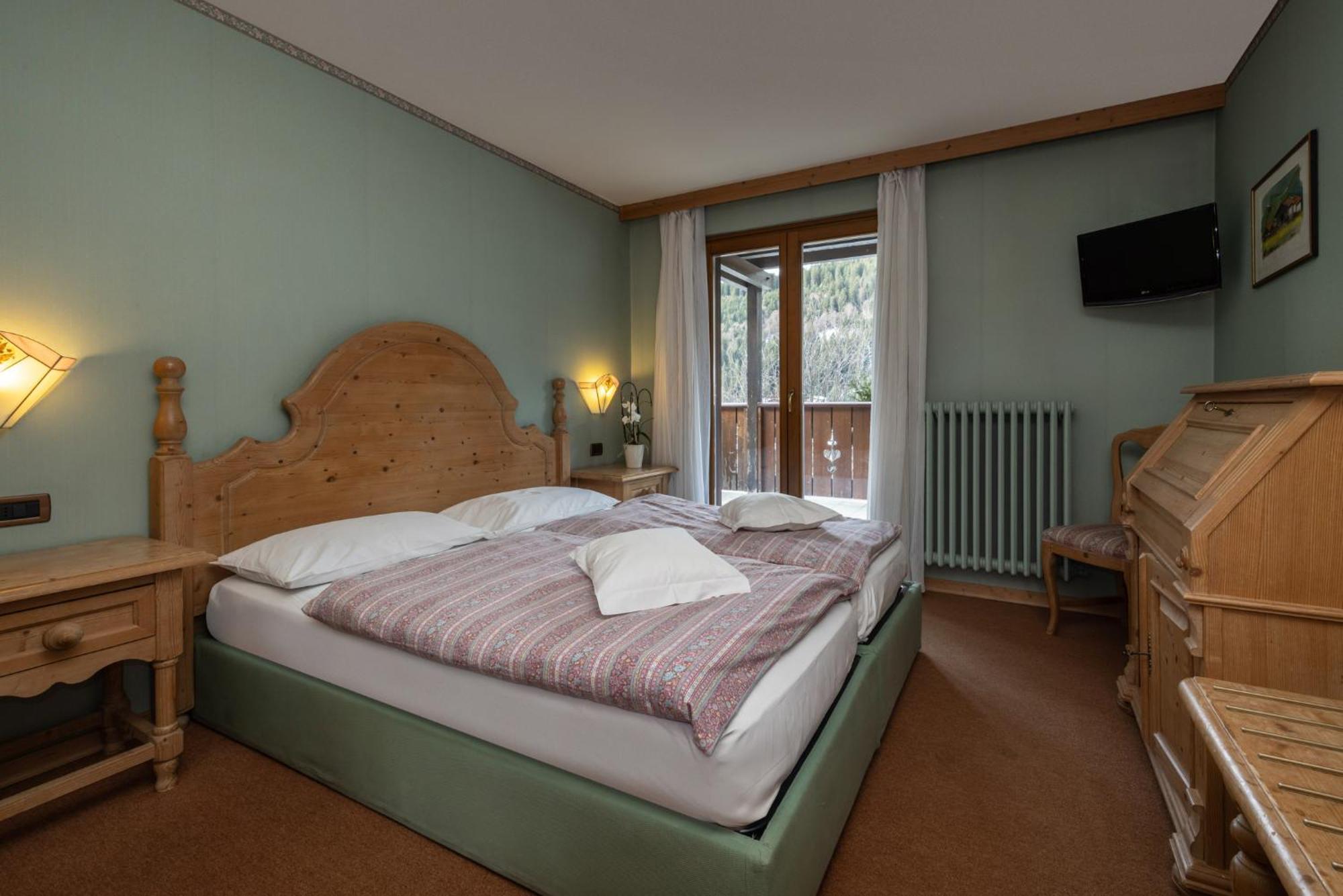 Hotel Garni Norma Madonna Eksteriør bilde