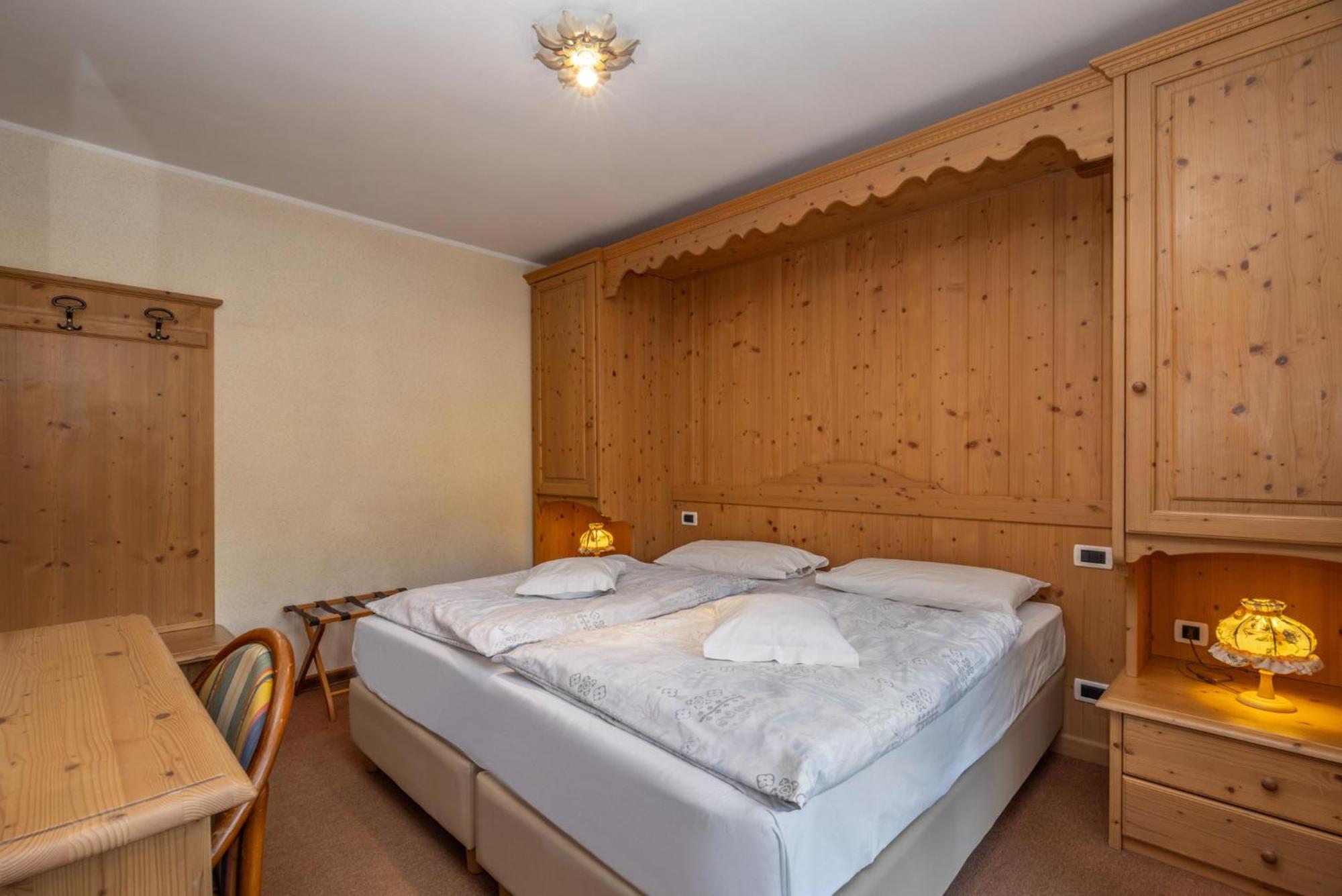 Hotel Garni Norma Madonna Eksteriør bilde